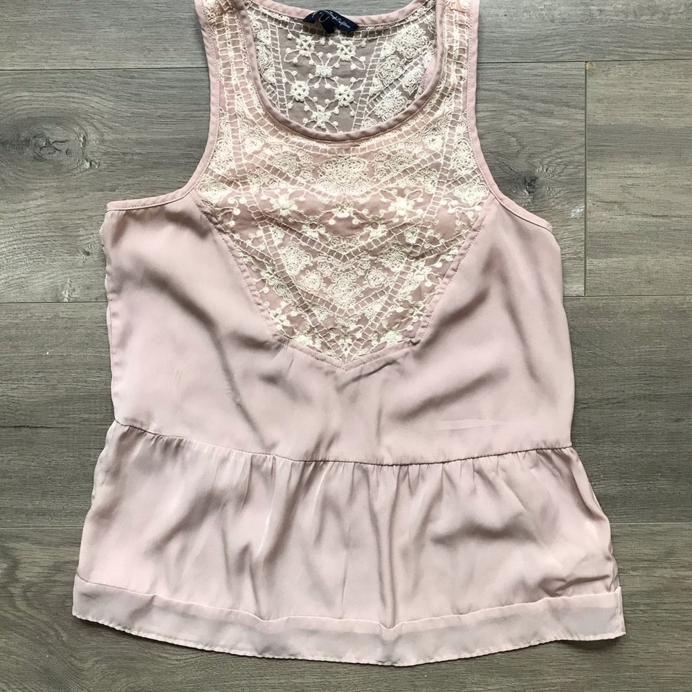 🌸American Eagle Boho Pink Lace Top